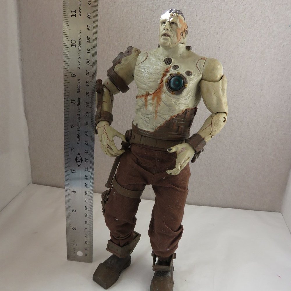 2003 Jakks Pacific Frankenstein Monster Van Helsing 5.5 Figure
